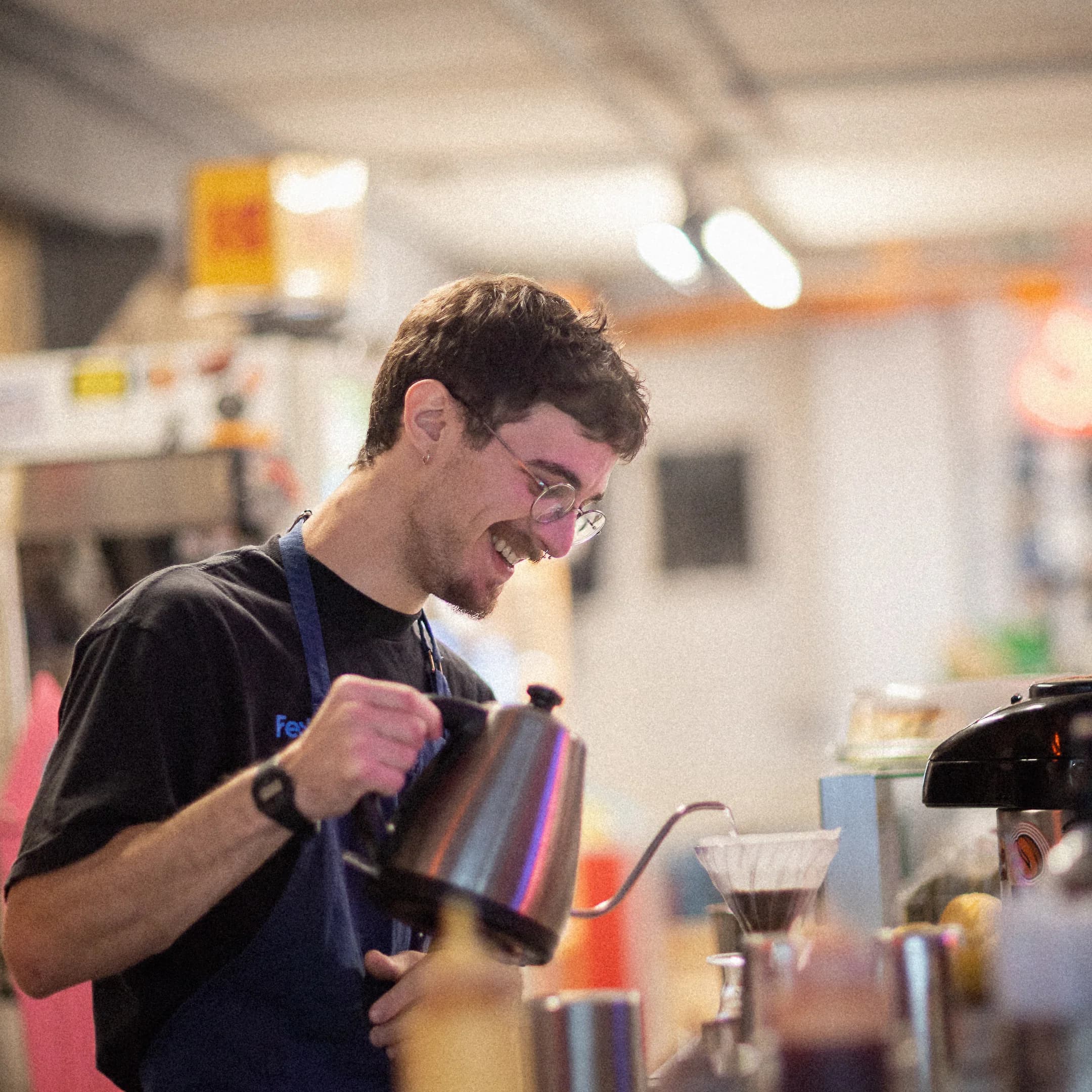 Pedro Gottardi como barista